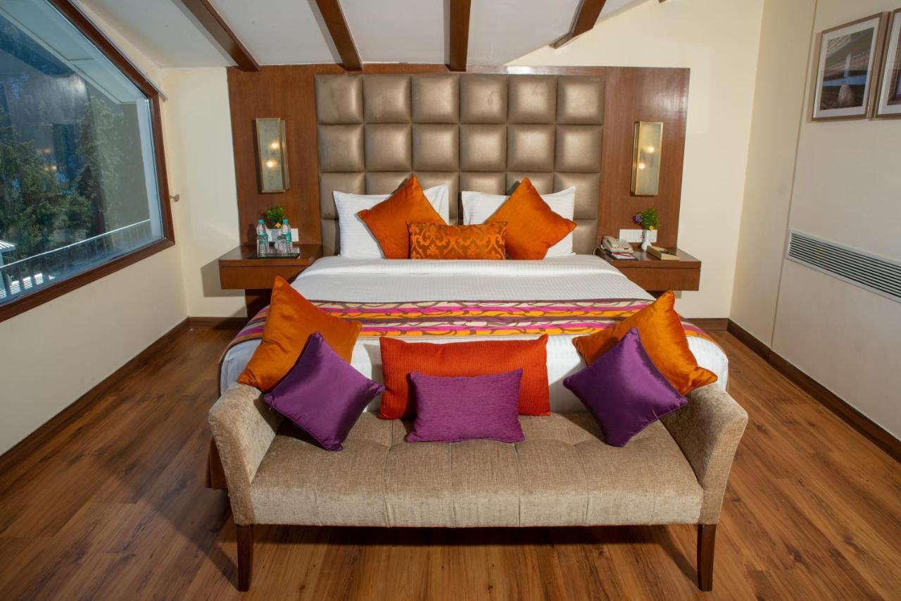 Royal Tulip Luxury Hotel, Kufri, Shimla Ngoại thất bức ảnh